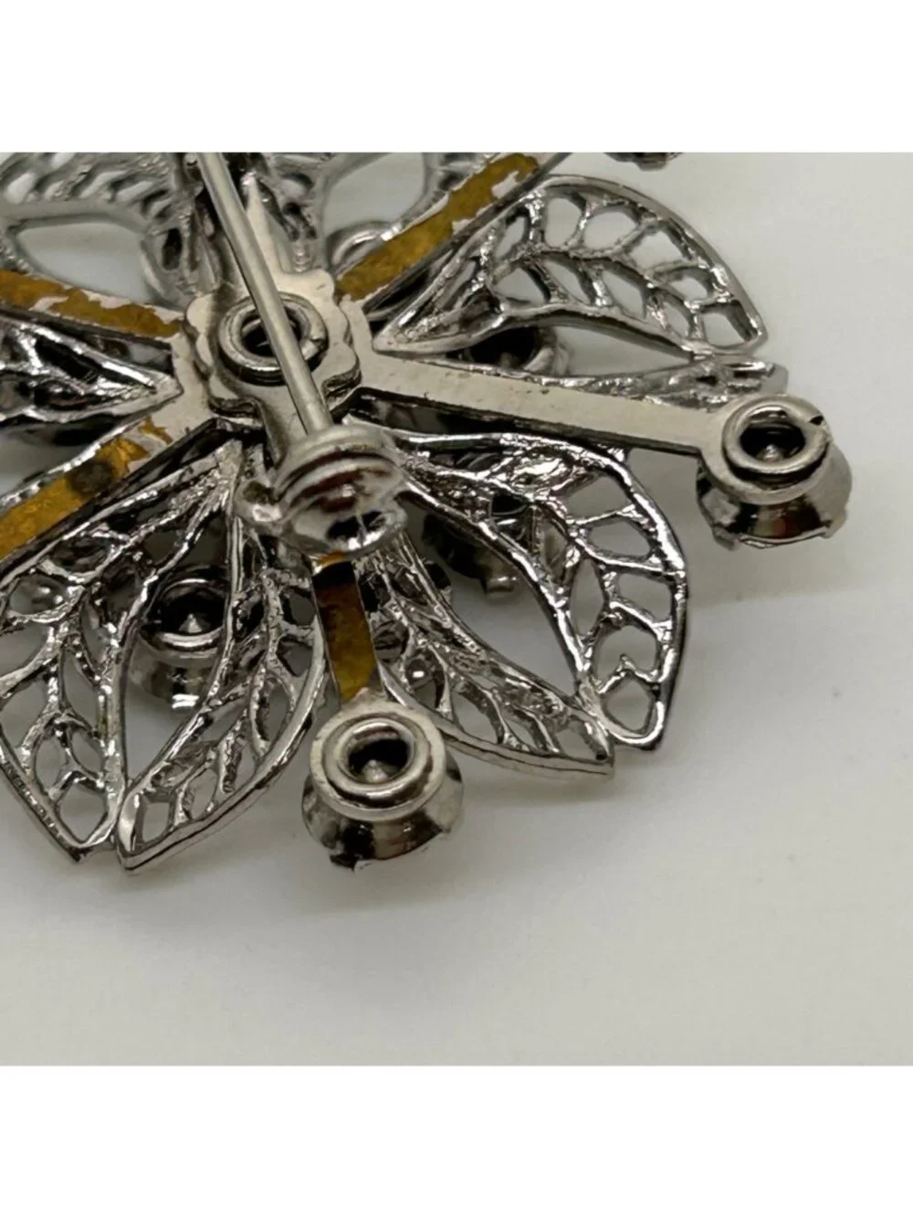 Vintage Silver Tone Rhinestone Brooch Pin Clear Crystal Floral Filigree Mid Cent